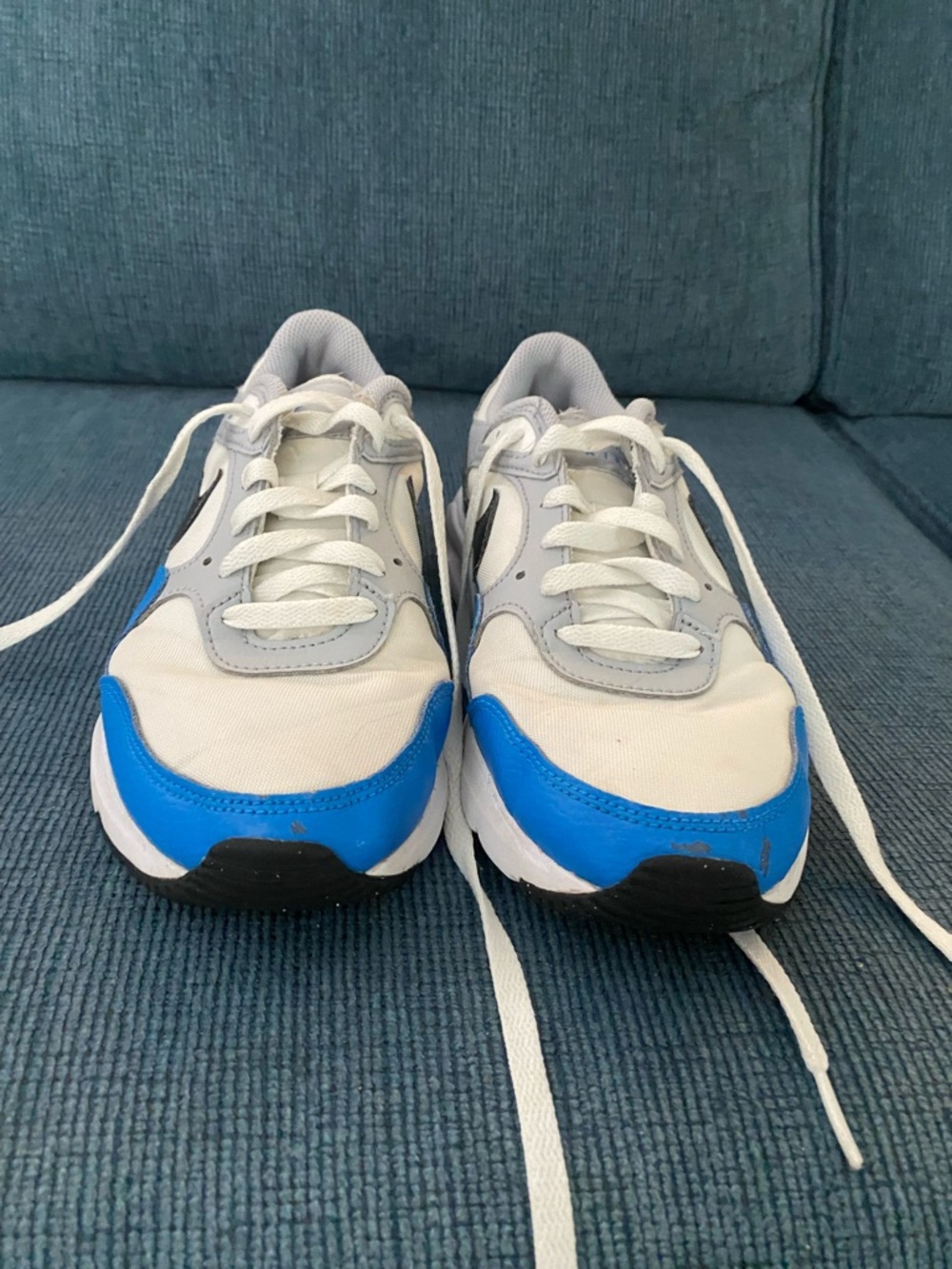 Sky blue, white and gray Nike Air Max Sneakers Big Boy size 7 (teenager) - Picture 2 of 6